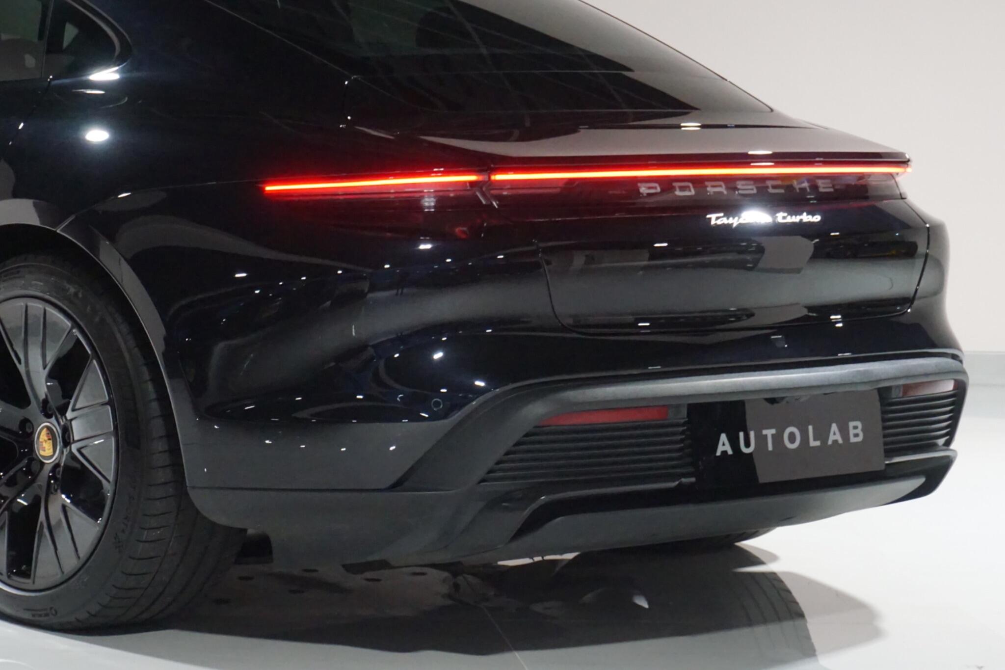 Porsche Taycan Performance Plus 93.4kWh Turbo Saloon 4dr Electric Auto 4WD (680 ps)